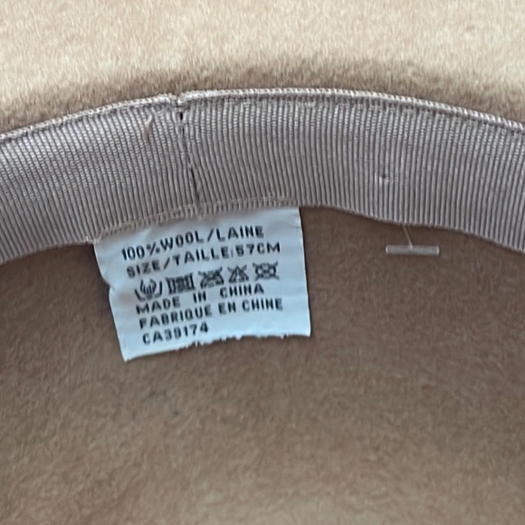 Beautiful Camel Felt Winter Hat with Real Fur Accent - Picture 4 of 8